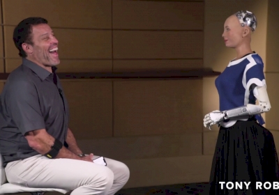 First Humanoid Robot Sophia First Humanoid Robot Sophia